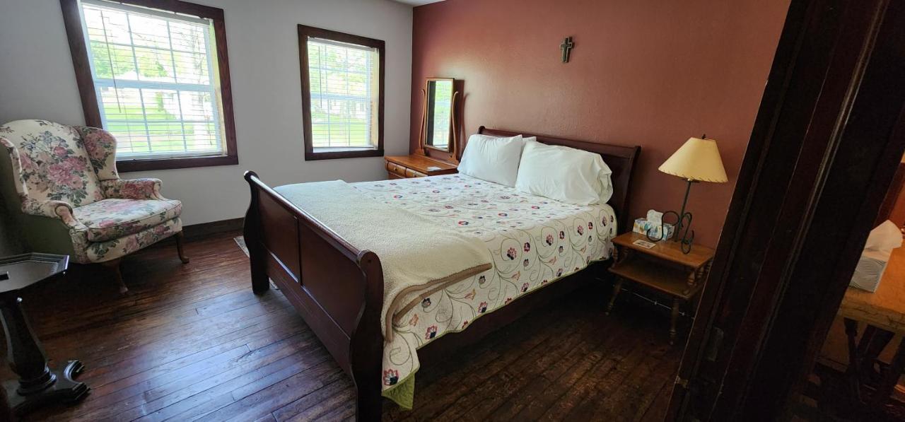 Hootie Creek Guest House Talihina Extérieur photo